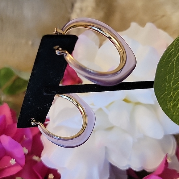 Vintage Earrings Light Transparent Purple with Gold Excelent Condition - Picture 2 of 9